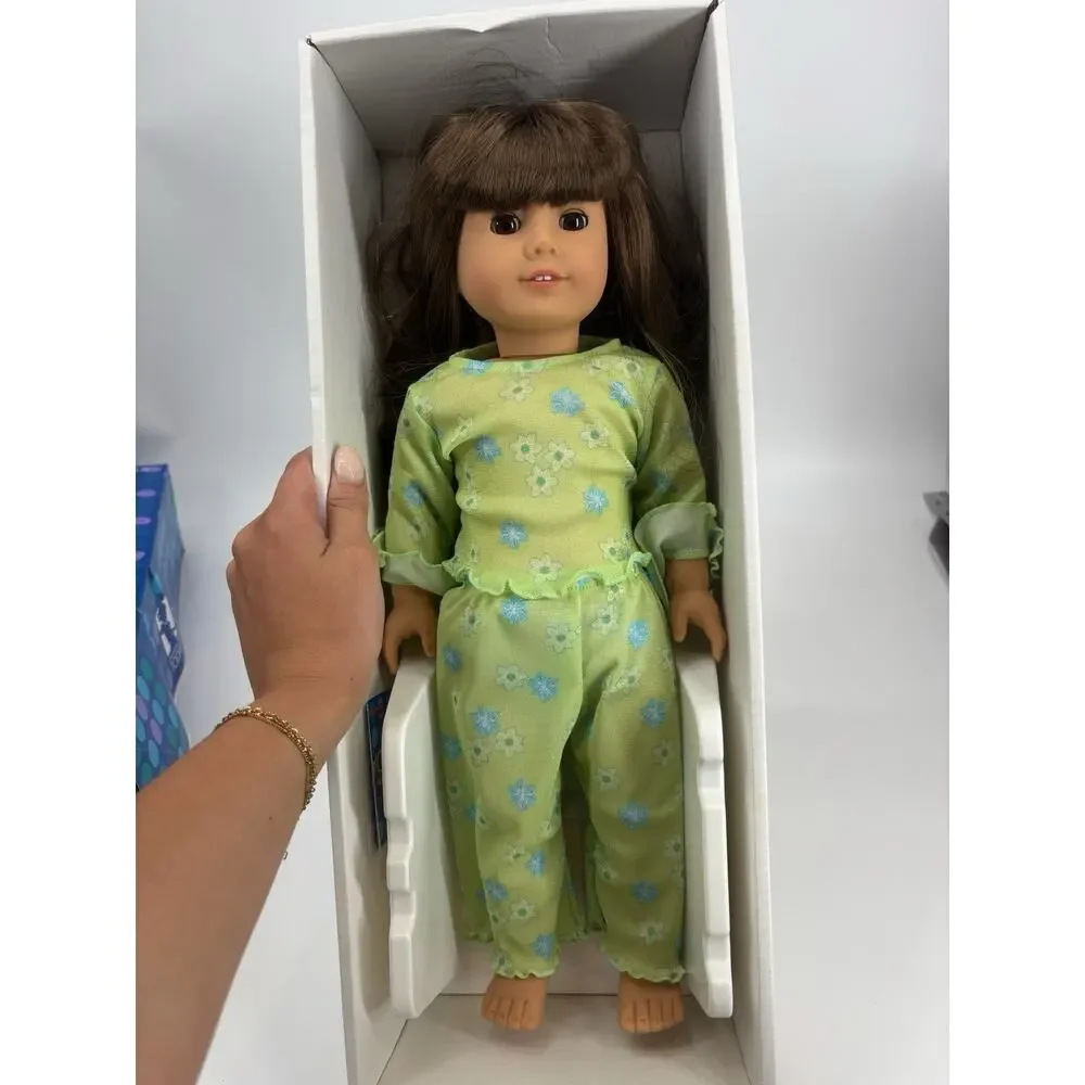 American Girl 2004 Doll In Green and Blue Bell Sleeve Flower PJs On Box